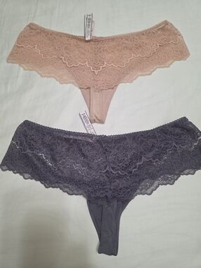 Lot of new Victoria's Secret panties, 4 size L and 1 size XL